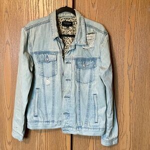 PACSUN DISTRESSED LIGHT DENIM JACKET SIZE M UNISEX MEN’S WOMEN’S CHEETAH LINED